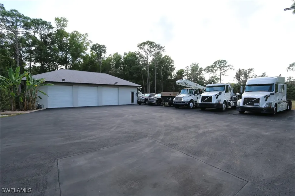 2061 Santa Barbara Boulevard Naples FL 34116