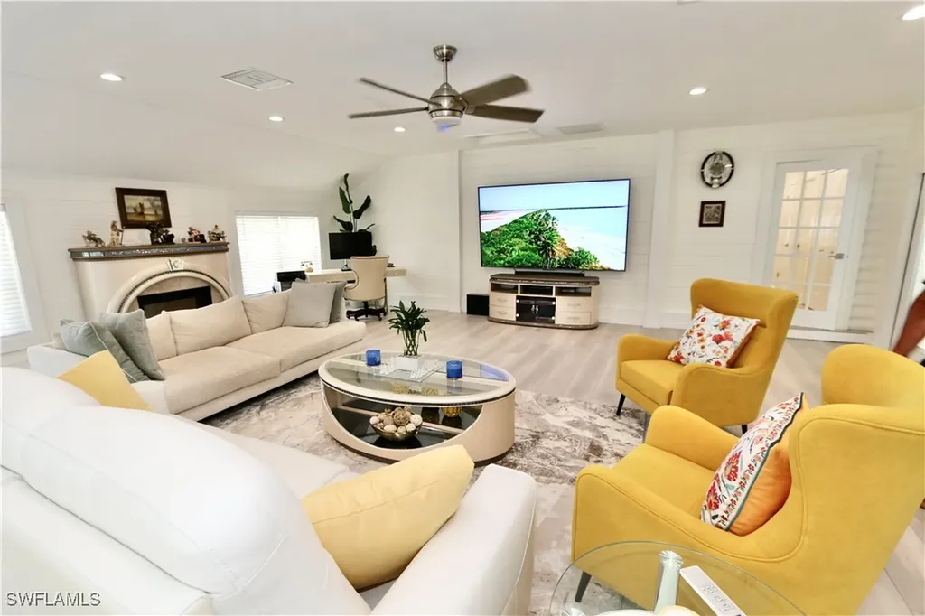 2061 Santa Barbara Boulevard Naples FL 34116