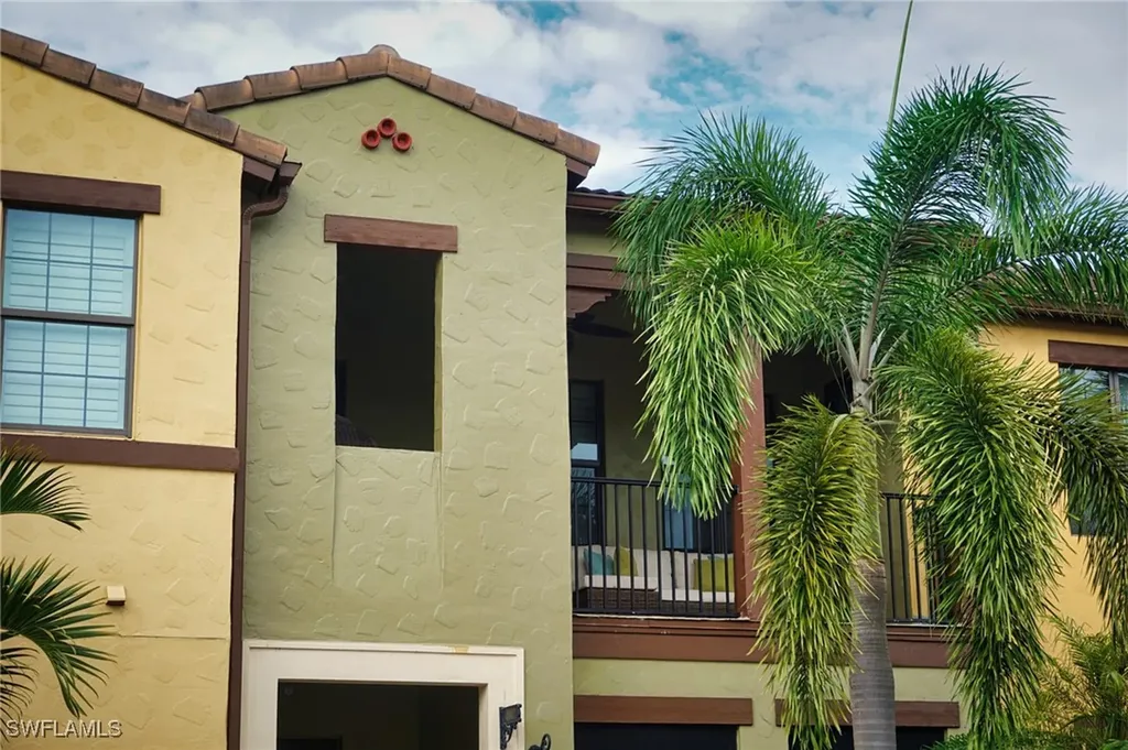9054 Capistrano Street N Naples FL 34113