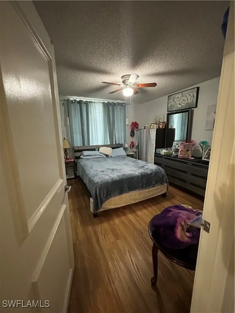 1150 Wildwood Lakes Boulevard Naples FL 34104