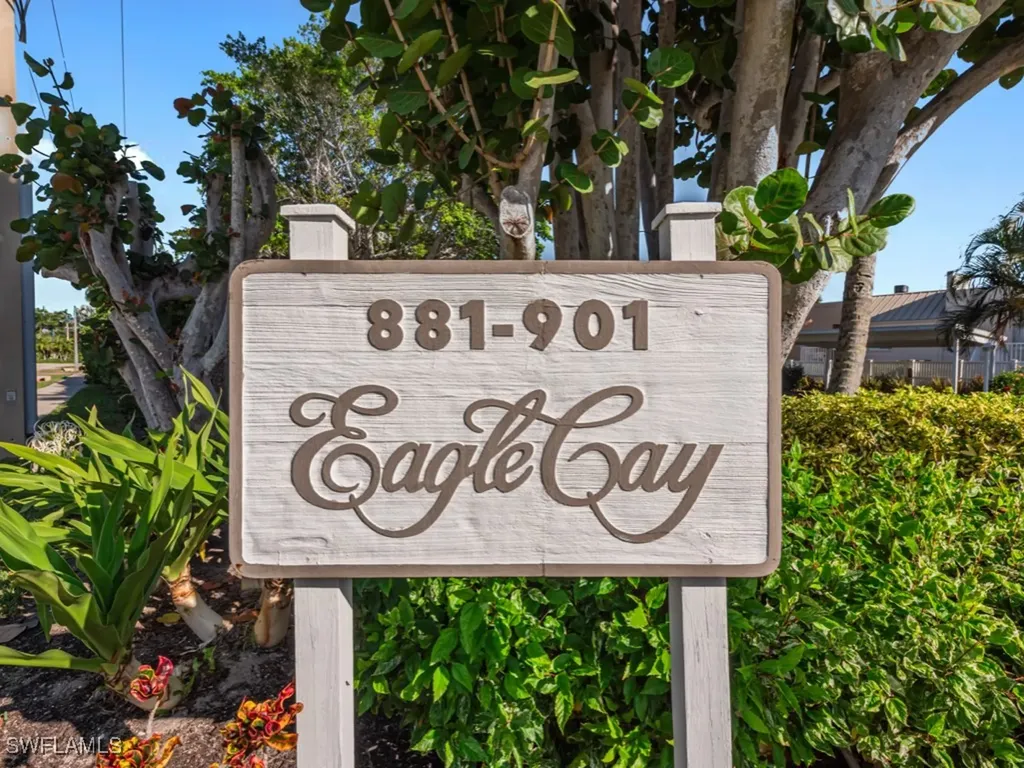 893 Collier Court Marco Island FL 34145