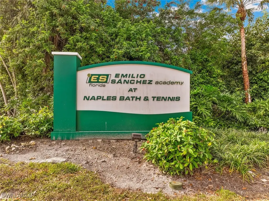 1724 Bald Eagle Drive Naples FL 34105