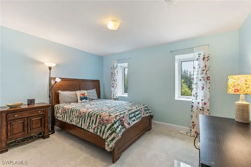 1724 Bald Eagle Drive Naples FL 34105