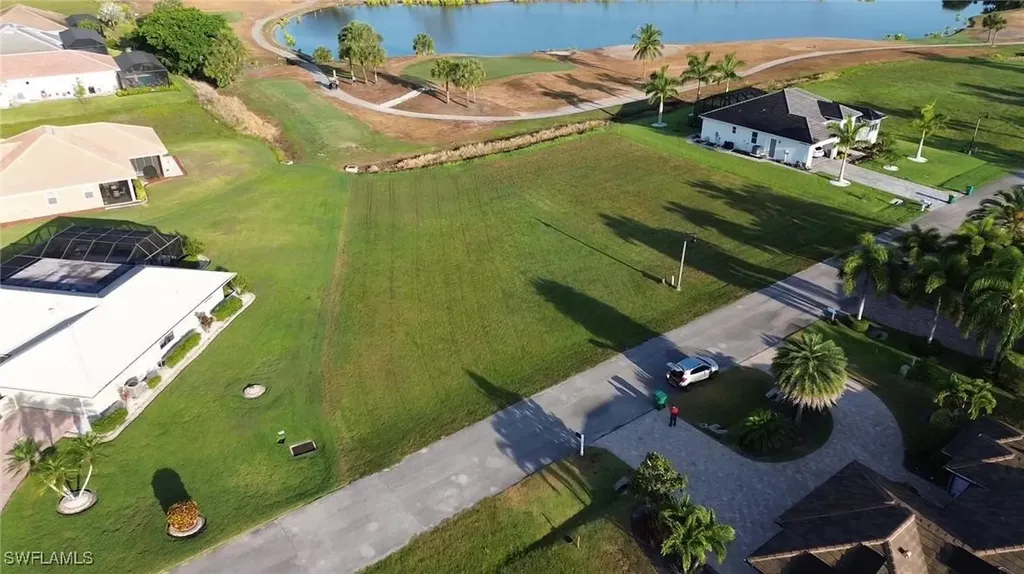 18001 Bluewater Drive Naples FL 34114