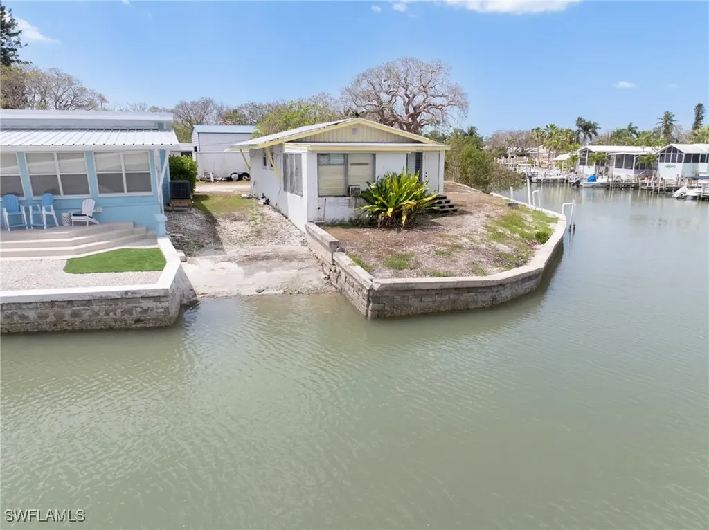 315 Pettit Drive Naples FL 34140