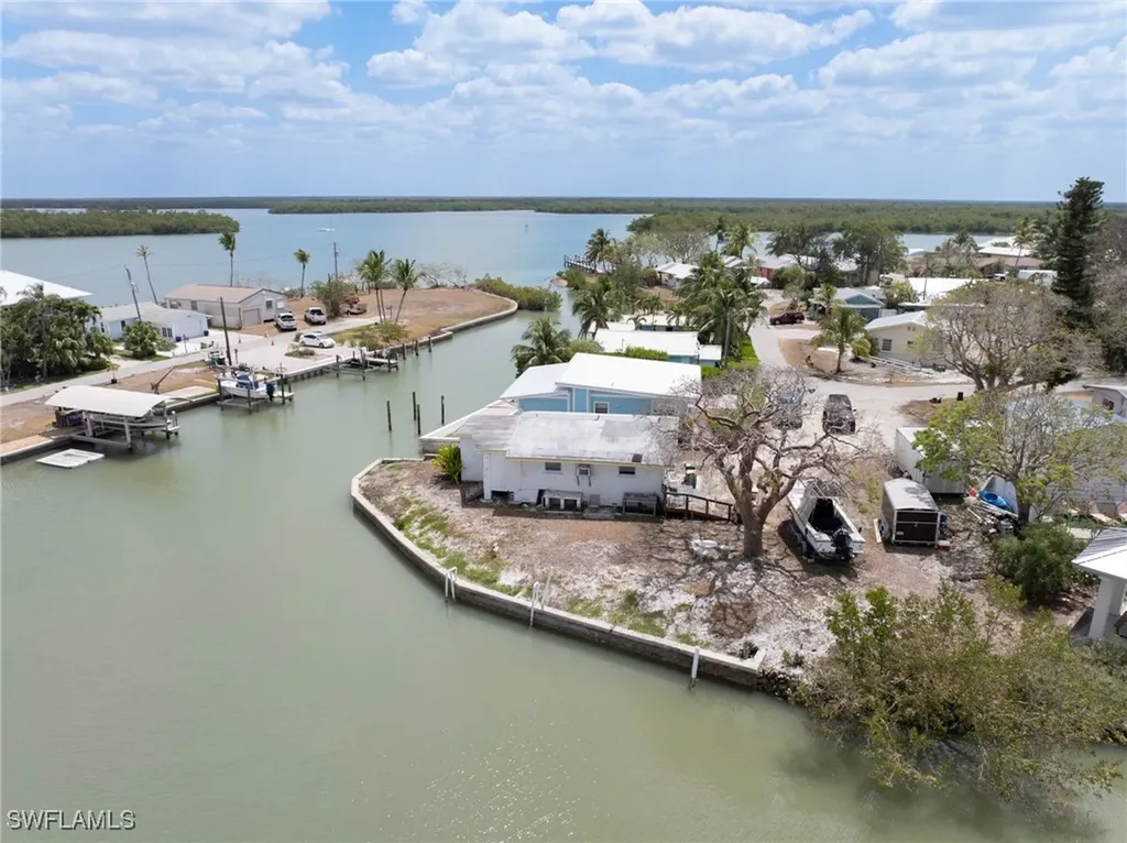 315 Pettit Drive Naples FL 34140