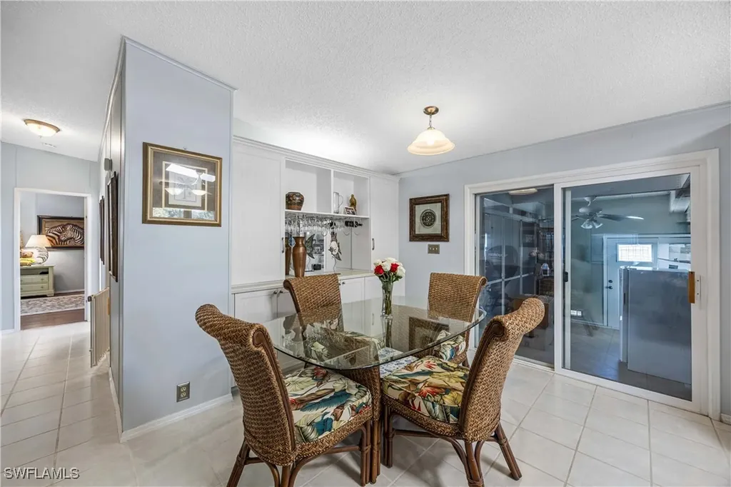 214 Riverwood Road Naples FL 34114