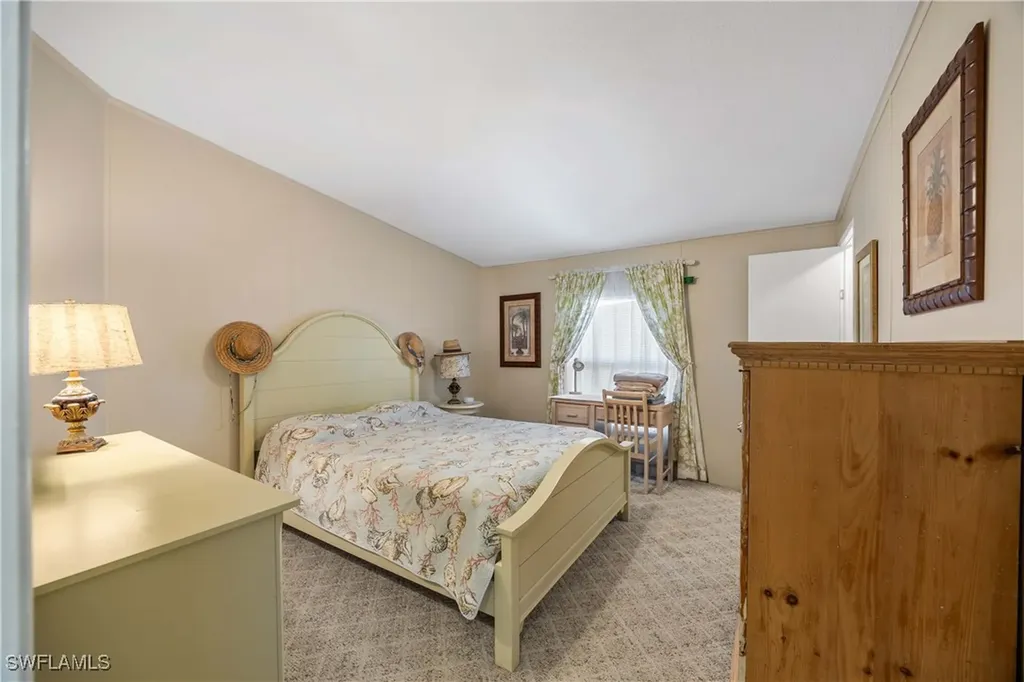 214 Riverwood Road Naples FL 34114