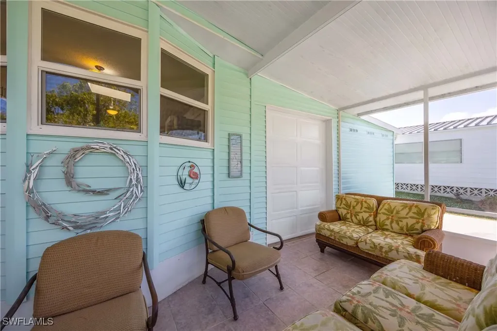 214 Riverwood Road Naples FL 34114