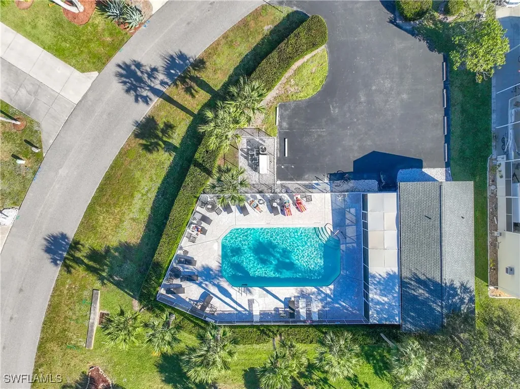 214 Riverwood Road Naples FL 34114