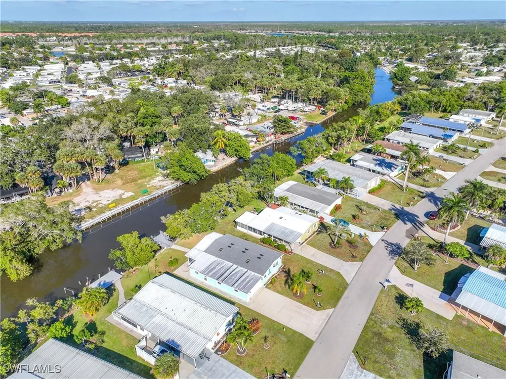 214 Riverwood Road Naples FL 34114