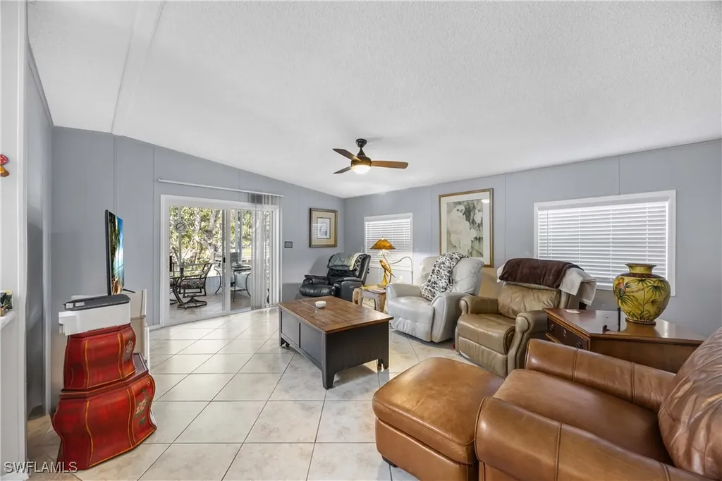 214 Riverwood Road Naples FL 34114