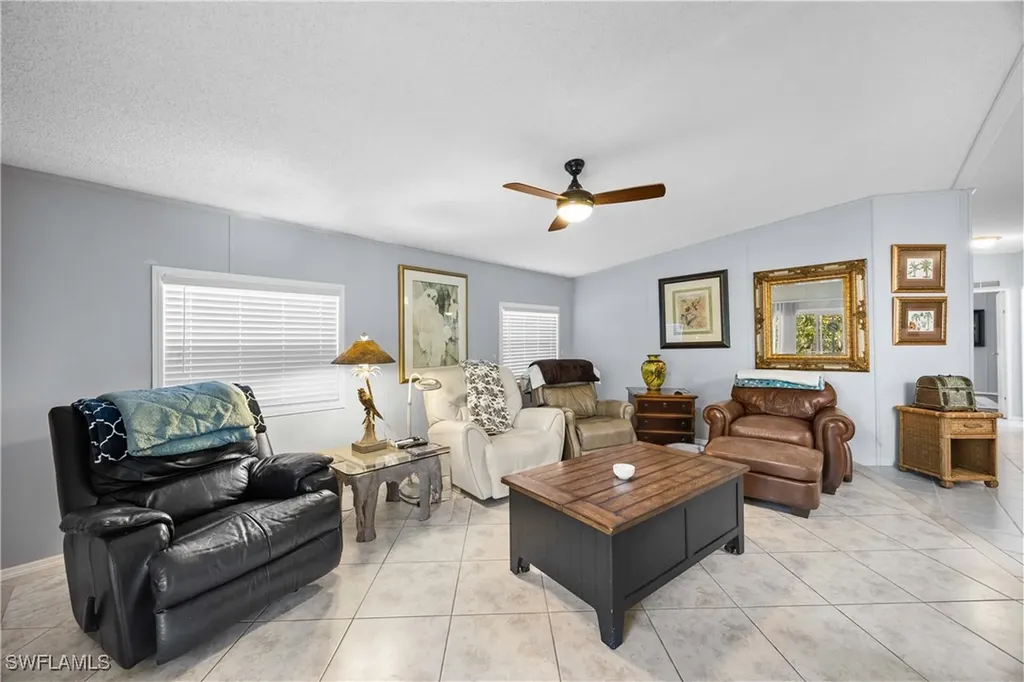 214 Riverwood Road Naples FL 34114