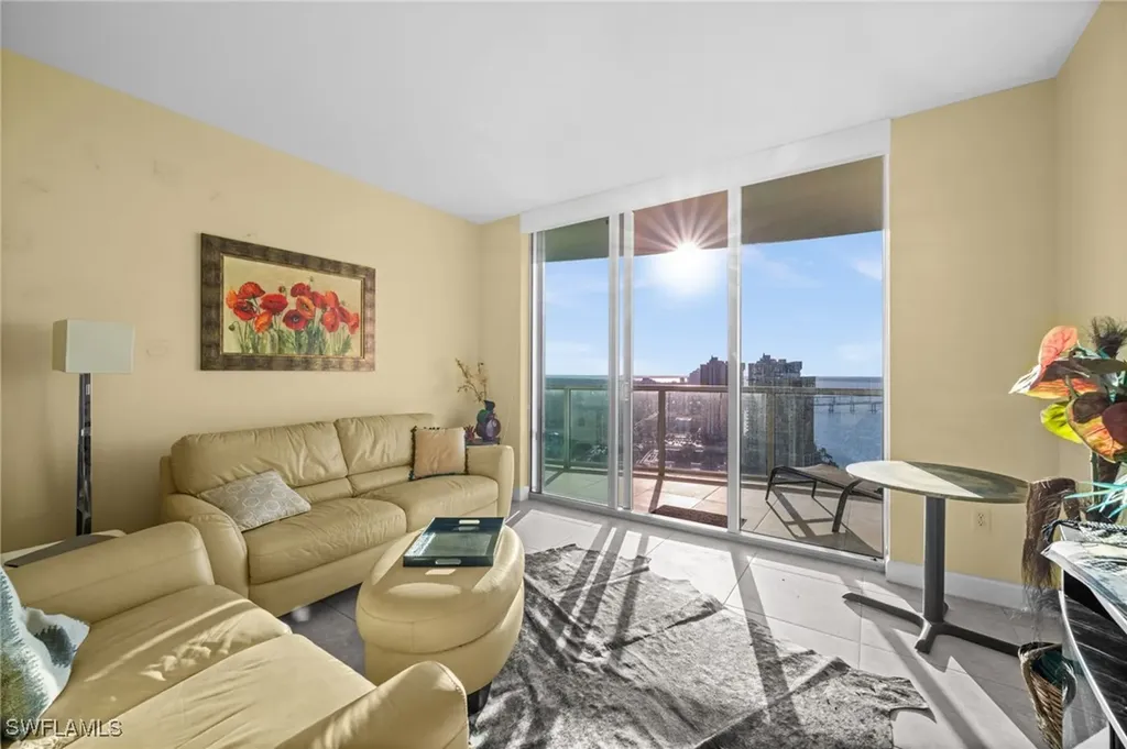 3000 Oasis Grand Boulevard Fort Myers FL 33916