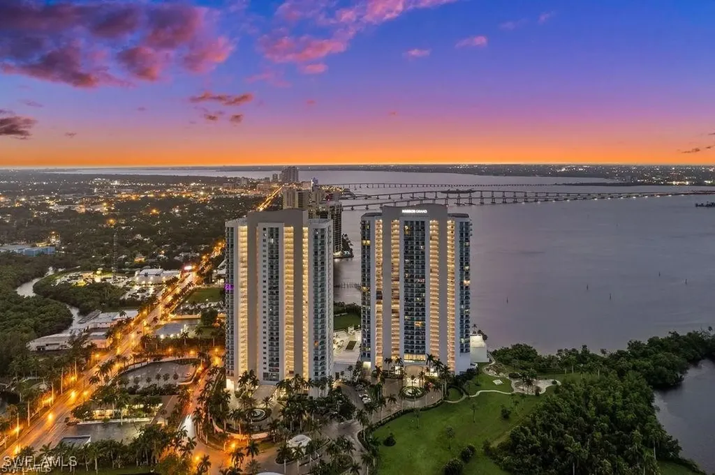 3000 Oasis Grand Boulevard Fort Myers FL 33916