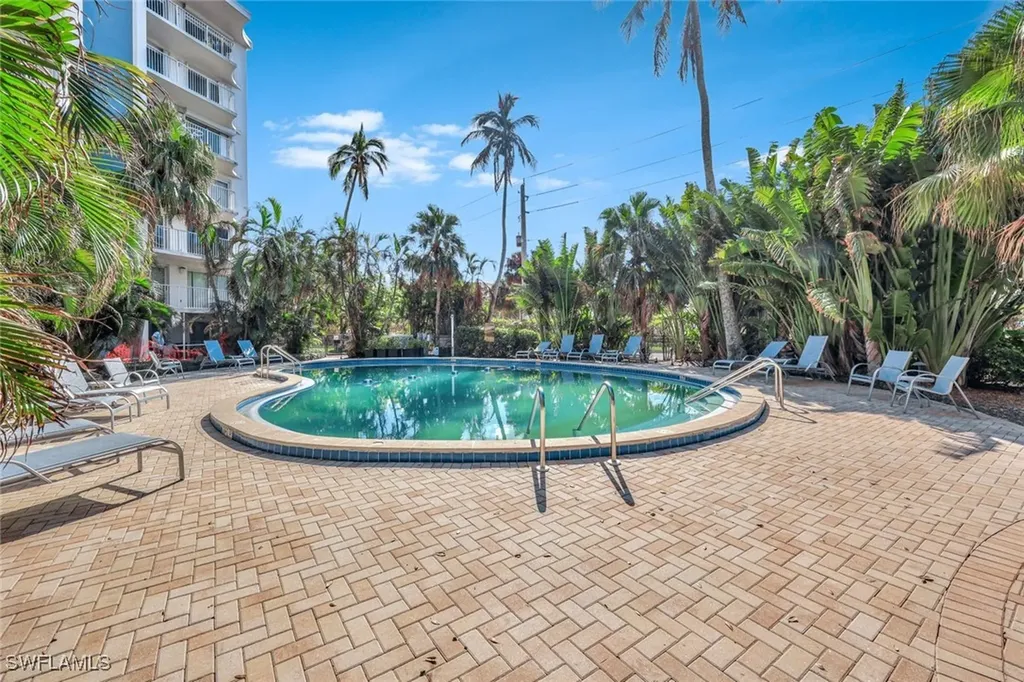 1300 Gulf Shore Boulevard N Naples FL 34102