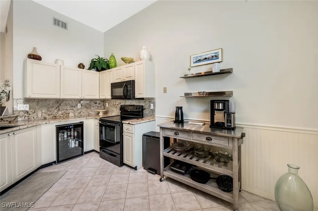 559 Beachwalk Circle Naples FL 34108