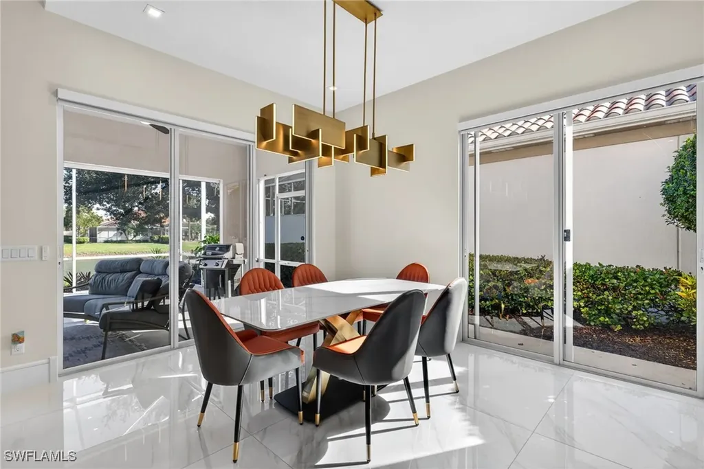 3956 Isla Ciudad Court Naples FL 34109