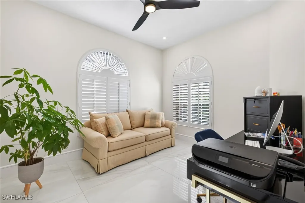 3956 Isla Ciudad Court Naples FL 34109