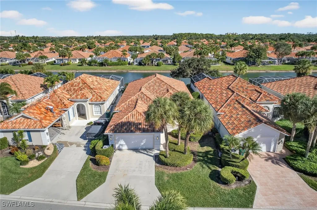 3956 Isla Ciudad Court Naples FL 34109
