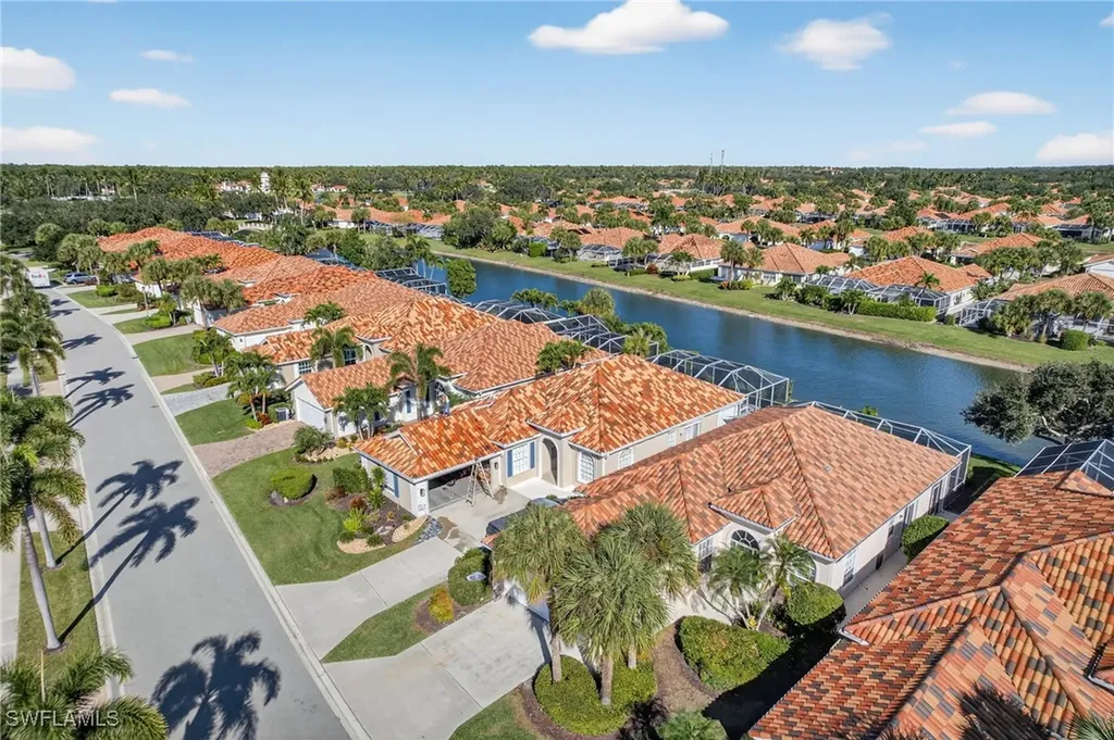 3956 Isla Ciudad Court Naples FL 34109