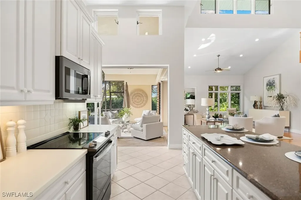 416 3rd Avenue N Naples FL 34102