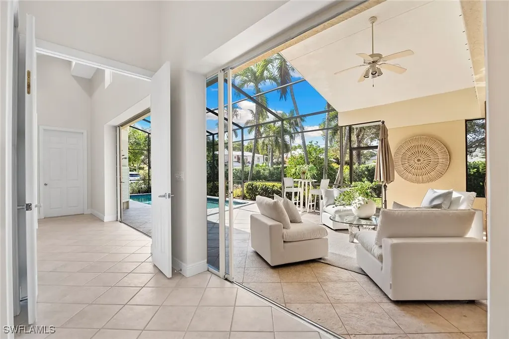 416 3rd Avenue N Naples FL 34102