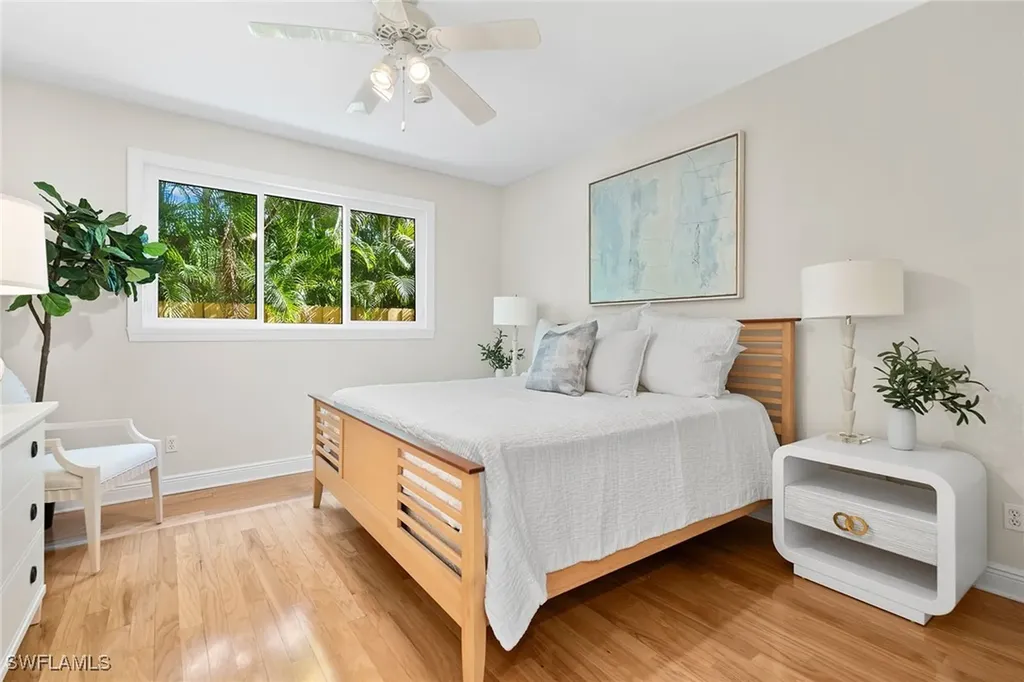416 3rd Avenue N Naples FL 34102