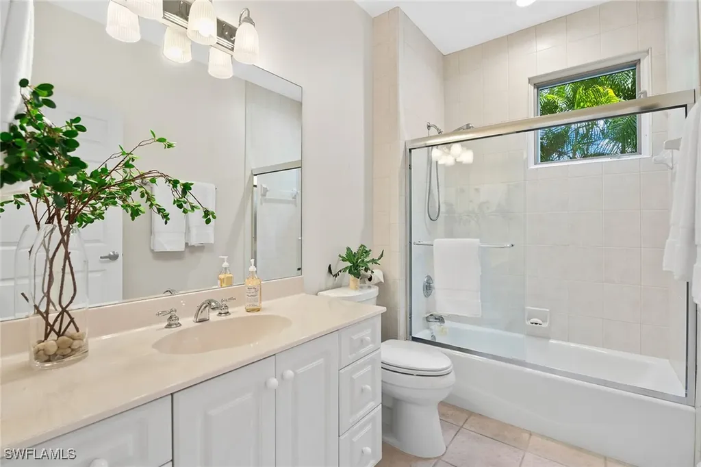 416 3rd Avenue N Naples FL 34102
