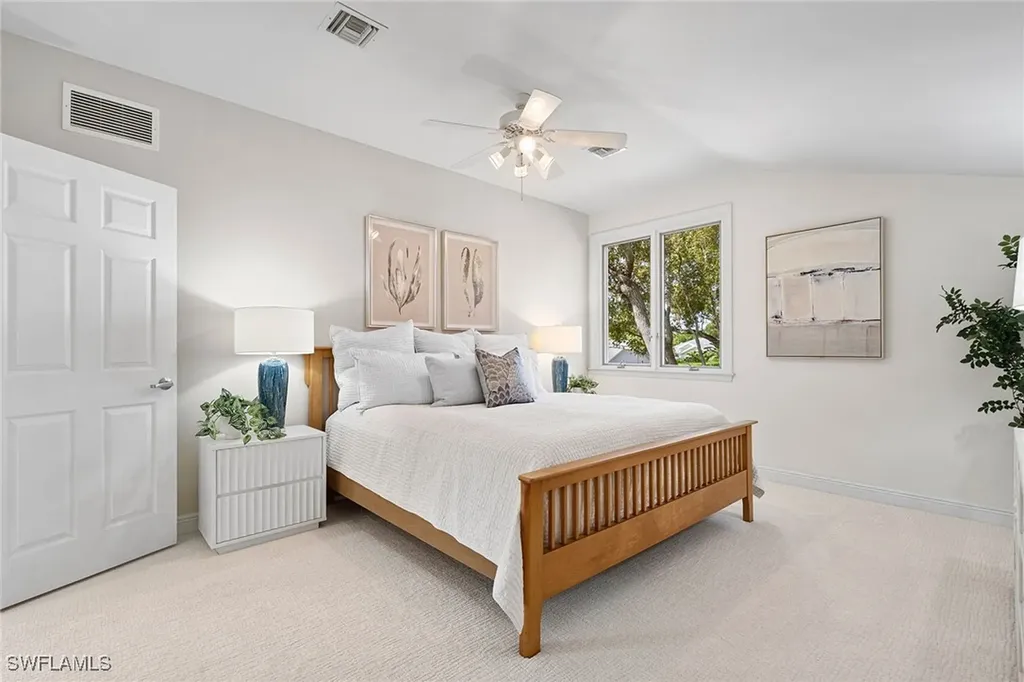 416 3rd Avenue N Naples FL 34102