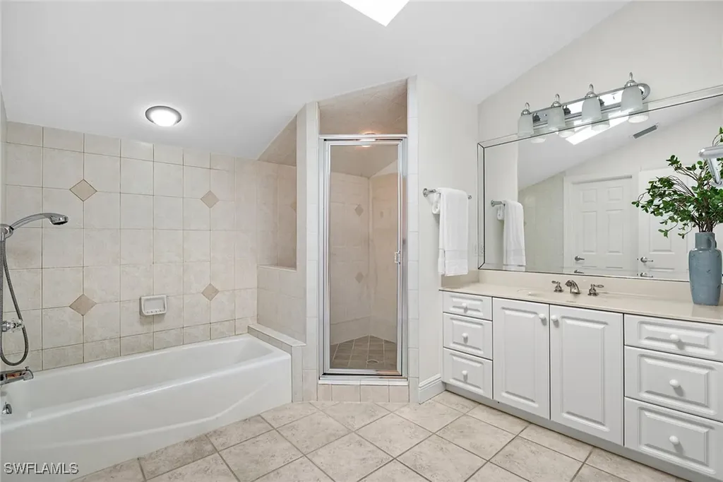 416 3rd Avenue N Naples FL 34102