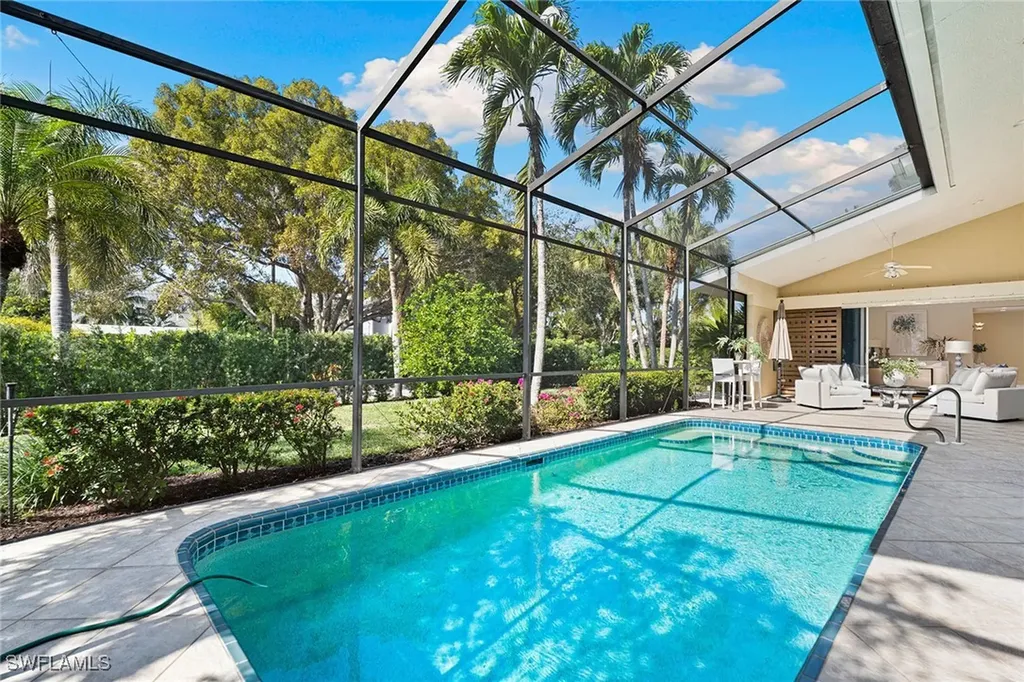 416 3rd Avenue N Naples FL 34102
