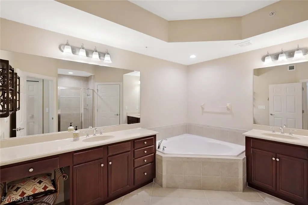 9516 Ironstone Terrace Naples FL 34120