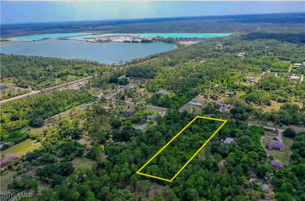 2ND Street SE Naples FL 34117