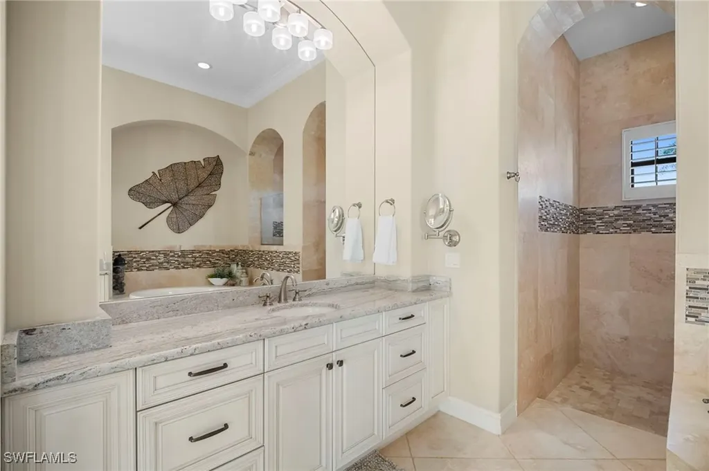 6482 Carema Lane Naples FL 34113