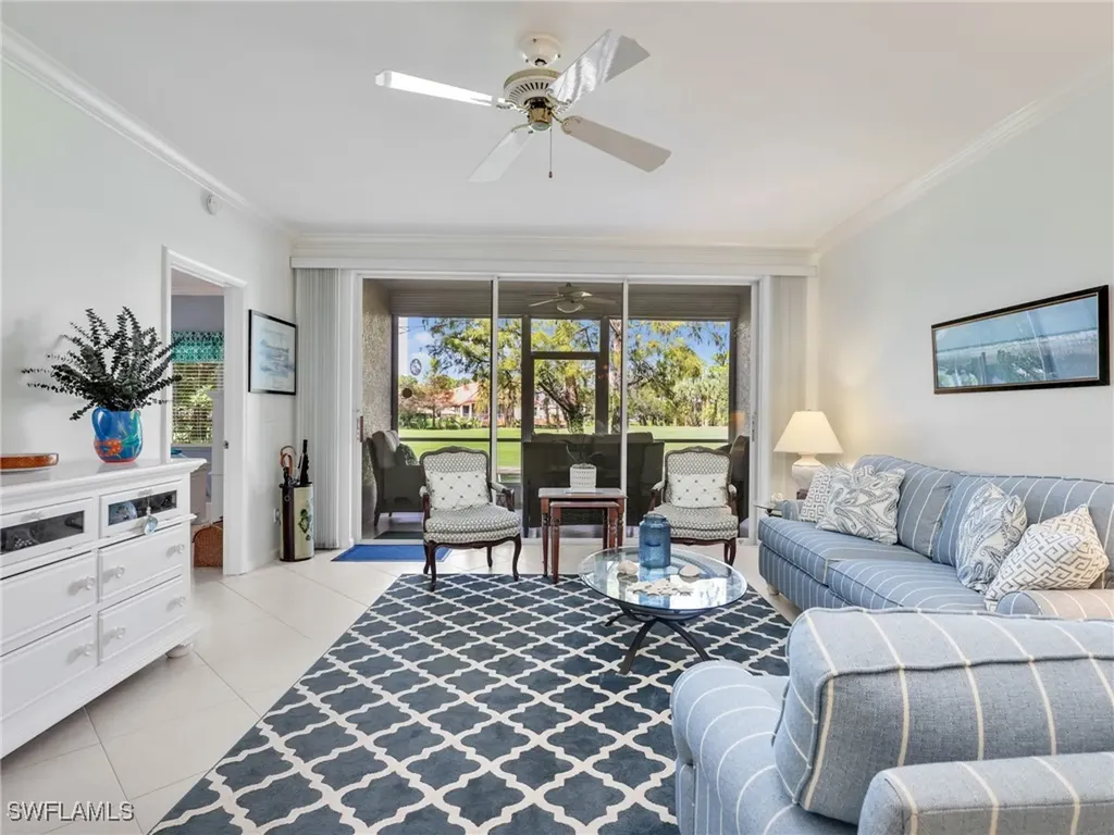 725 Saratoga Circle Naples FL 34104