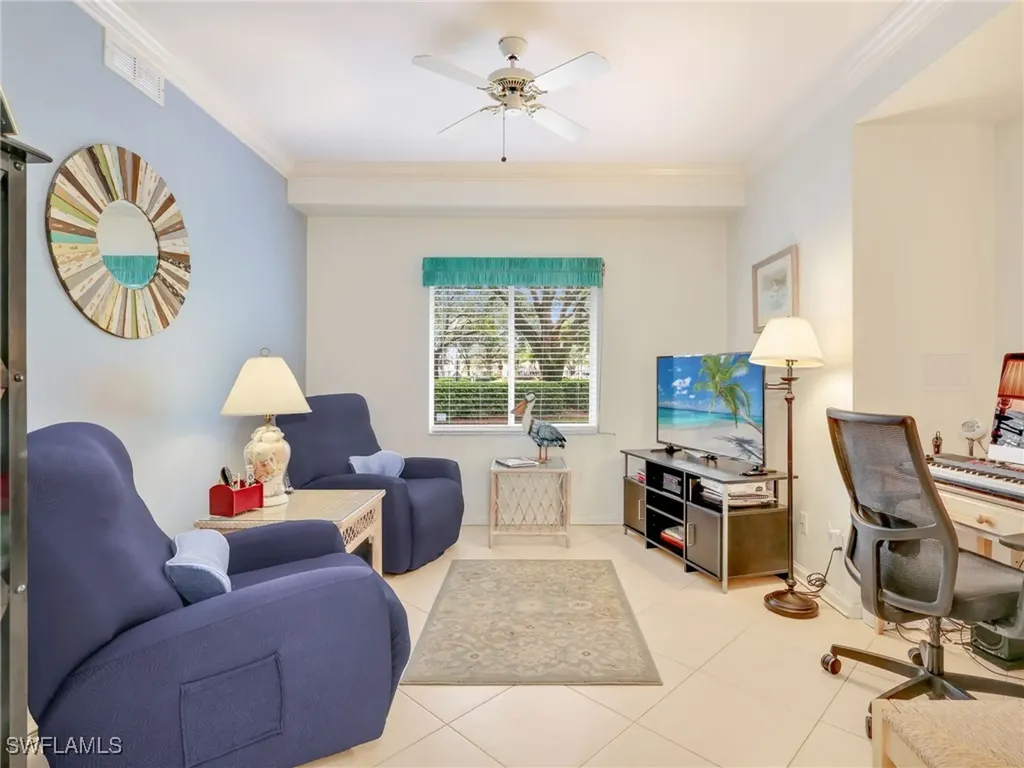 725 Saratoga Circle Naples FL 34104