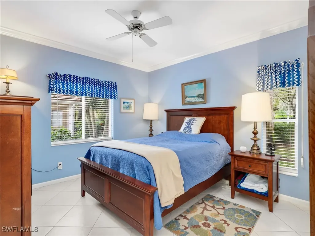 725 Saratoga Circle Naples FL 34104