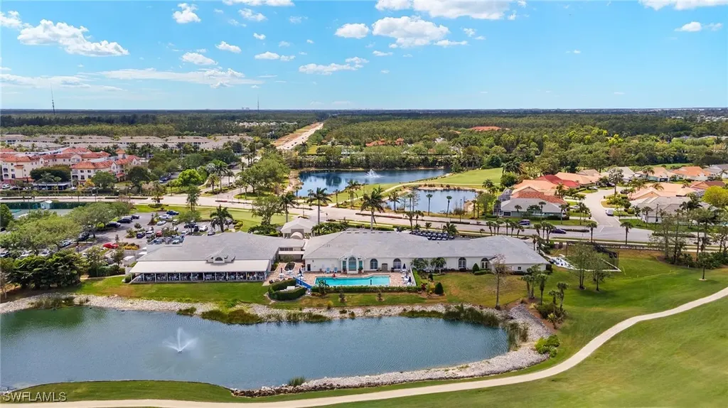 725 Saratoga Circle Naples FL 34104