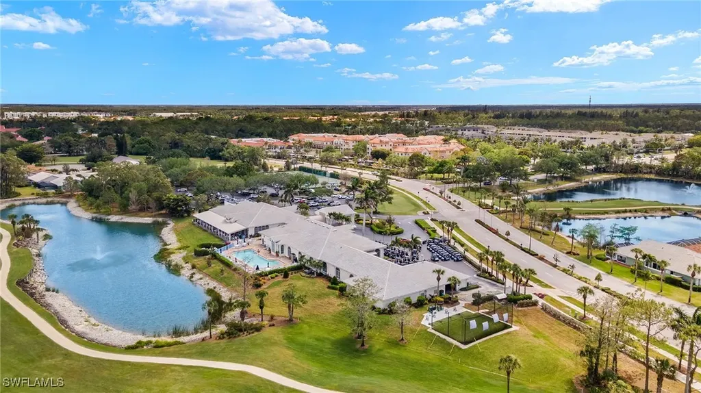 725 Saratoga Circle Naples FL 34104