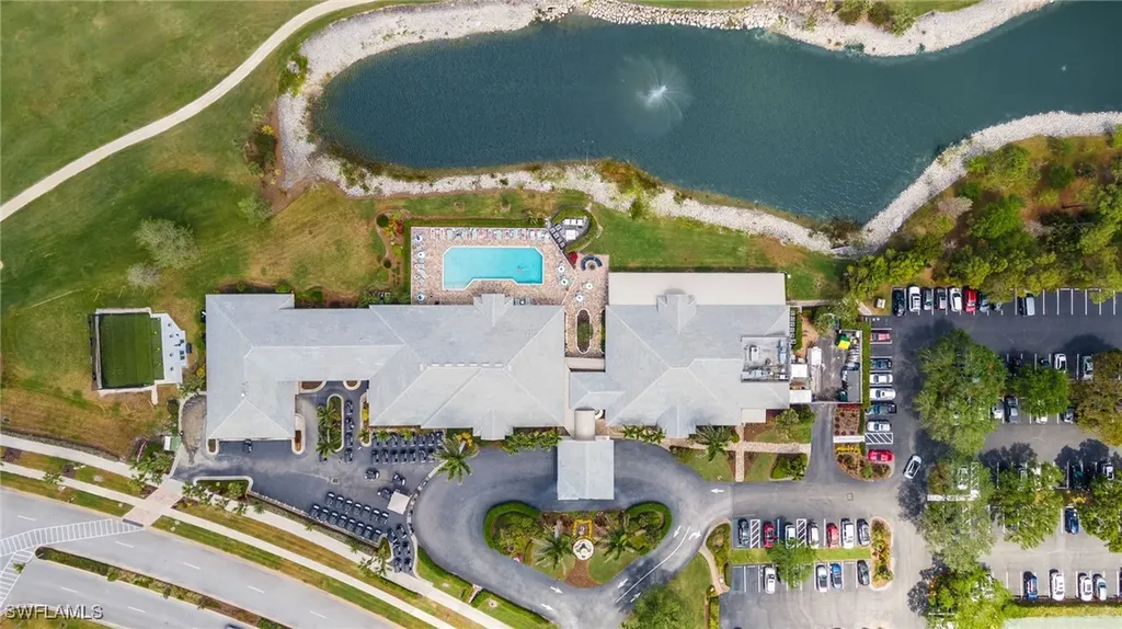 725 Saratoga Circle Naples FL 34104