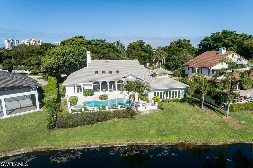 708 Nathan Hale Drive Naples FL 34108