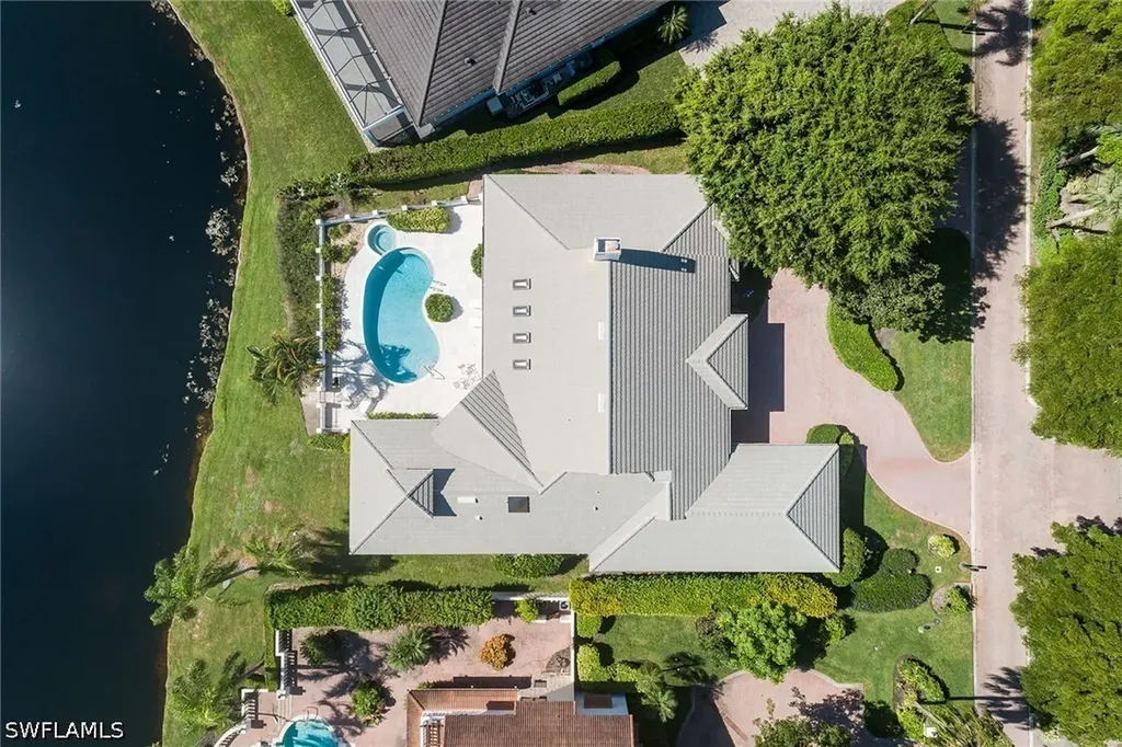 708 Nathan Hale Drive Naples FL 34108