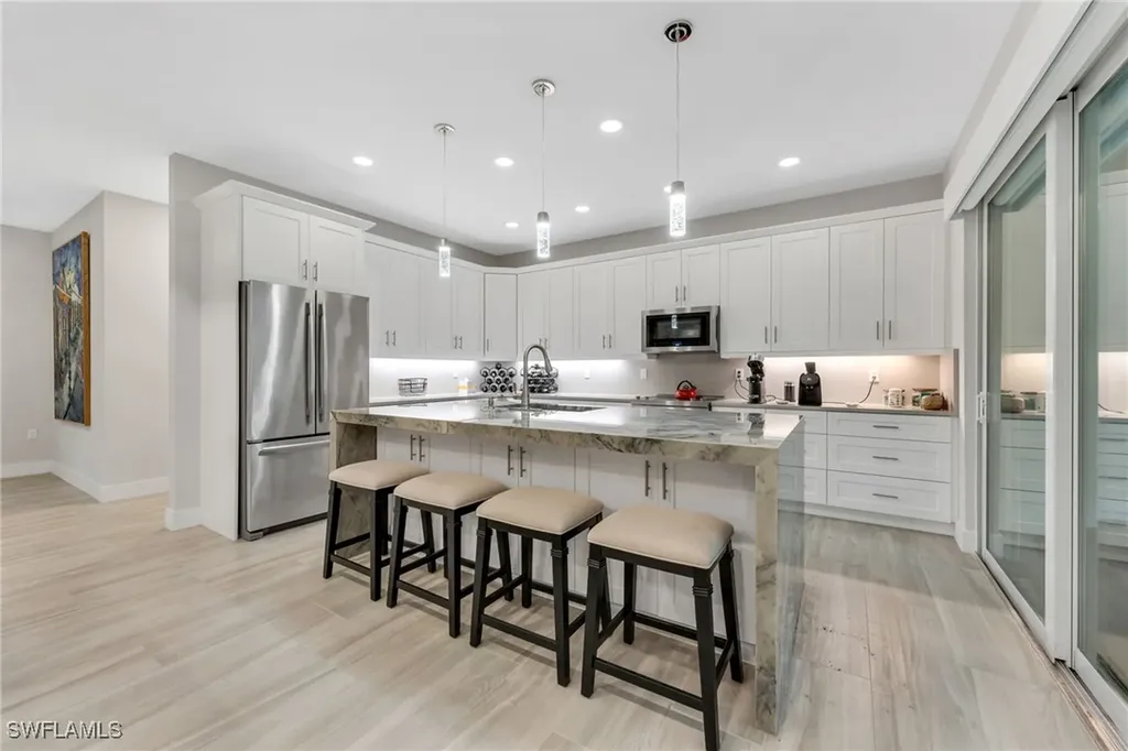 Naples FL, 3512 16TH Avenue NE