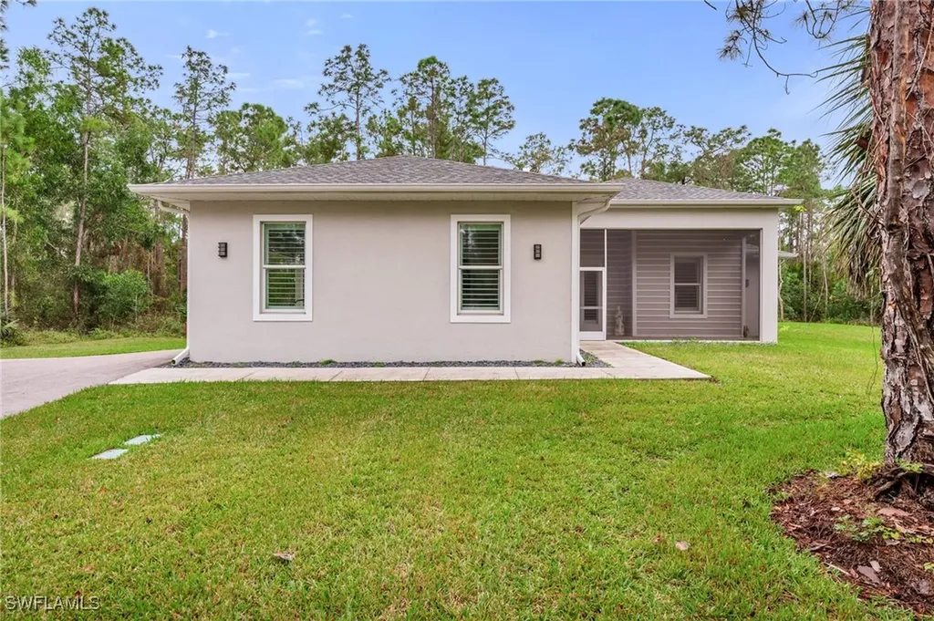 3512 16th Avenue NE Naples FL 34120