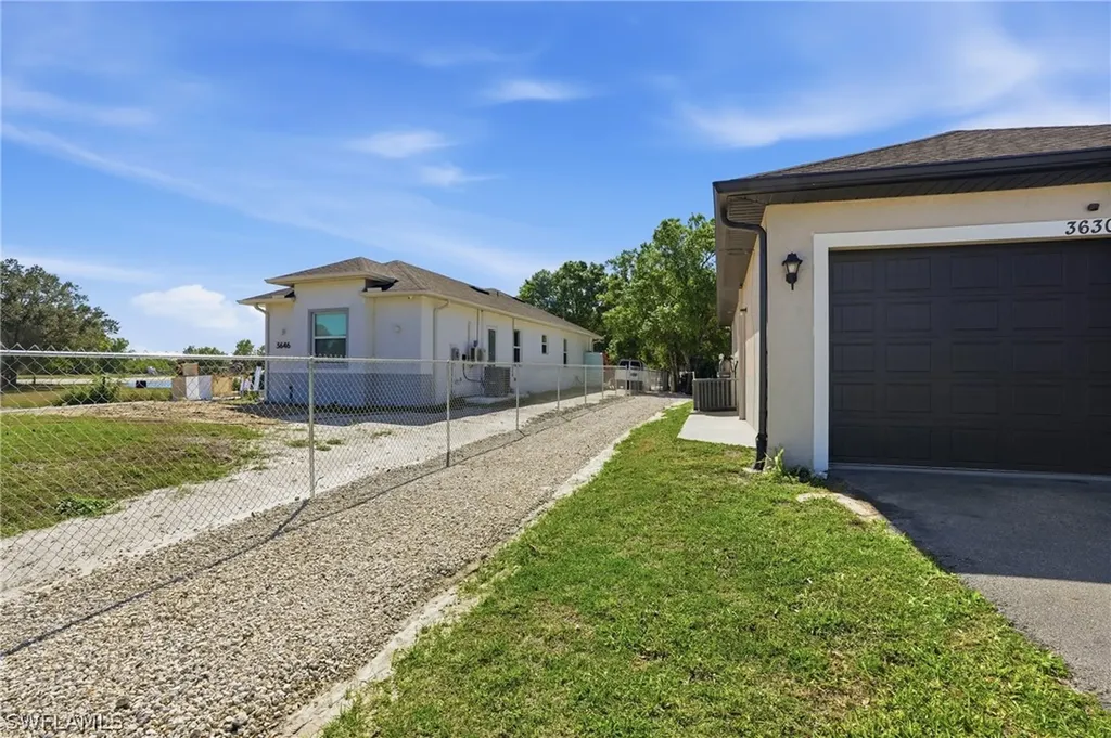 3630 70th Avenue NE Naples FL 34120