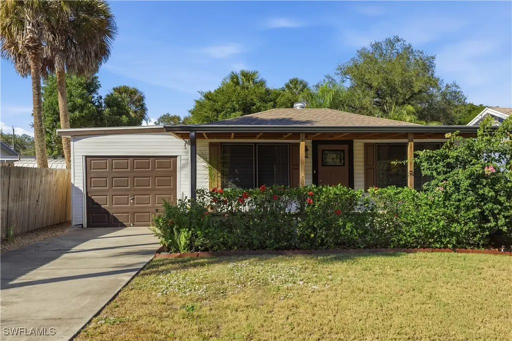 27270 Shriver Avenue Bonita Springs FL 34135