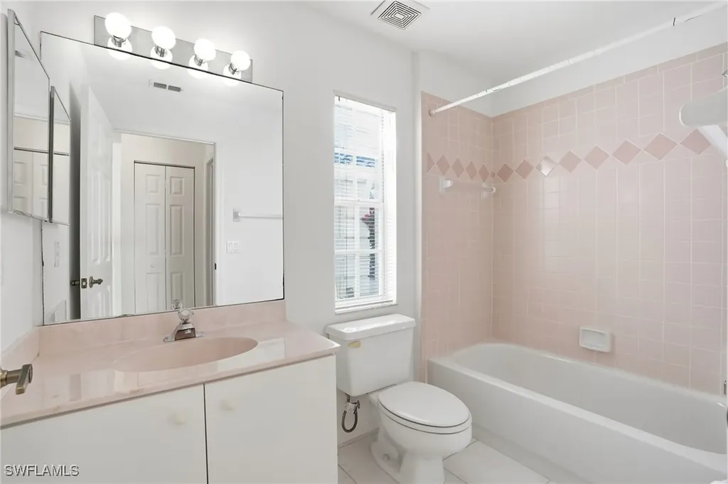 712 Lambton Lane Naples FL 34104