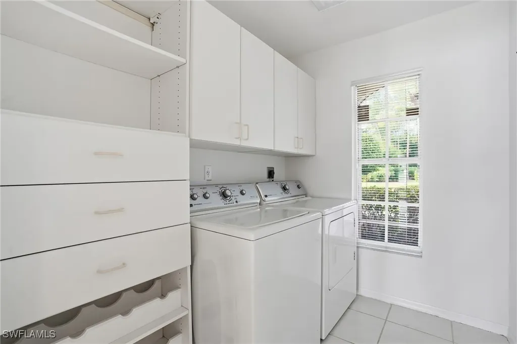 712 Lambton Lane Naples FL 34104
