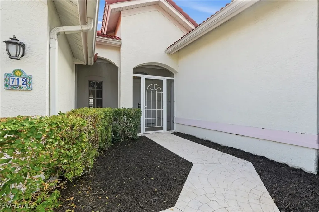 712 Lambton Lane Naples FL 34104